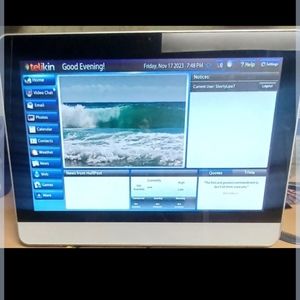 TELIKIN ELITE Silver 22in Touchscreen Computer